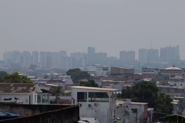 Qualidade do ar em Manaus chega ao dobro do recomendado pela OMS em setembro