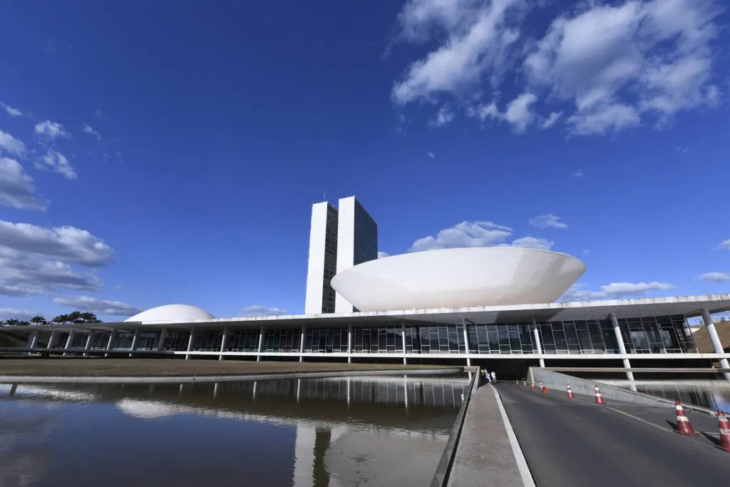 Um futuro digno depende do fim da bancada do agronegócio