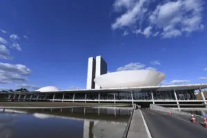 Um futuro digno depende do fim da bancada do agronegócio