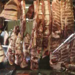 Do pasto à prateleira do mercado: os custos ocultos da indústria da carne bovina no Cerrado